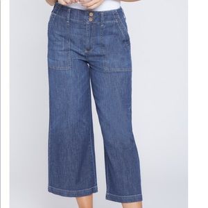 Woman’s Seven 7 Cropped Jeans